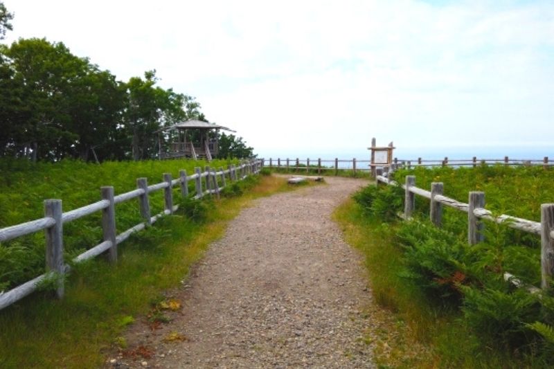 フレペの滝遊歩道
