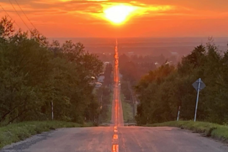 天に続く道 夕日